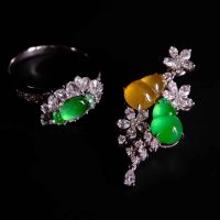 玻璃种, glassy jadeite, glass jadeite burma, icy green jade pendant, icy jade ring, ice jade jewelry for sale, 冰种翡翠, jade jewellery singapore, Gem Gardener