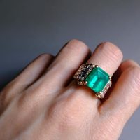 Colombian Emerald Mens Ring, mens art deco emerald ring, art deco emerald rings for sale, art deco emerald ring vintage, vintage emerald rings for sale, vintage emerald rings art deco, vivid green emerald ring, high end emerald ring, high quality emerald ring, emerald ring singapore, Gem Gardener