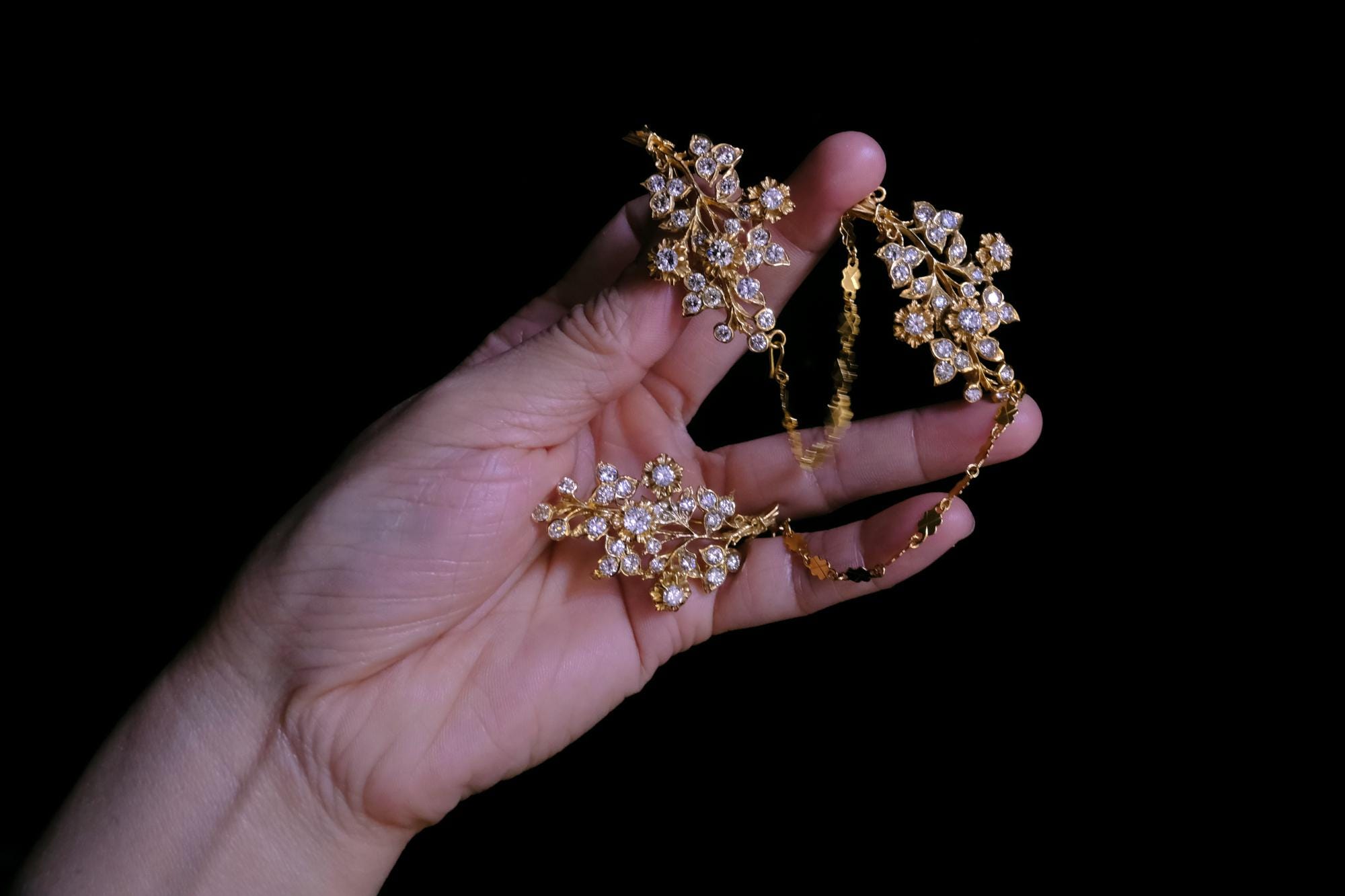 kerongsang brooch, kebaya brooch kerongsang, antique diamond brooches for sale, vintage diamond brooch, peranakan brooch, antique peranakan jewellery, vintage peranakan jewellery, Gem Gardener