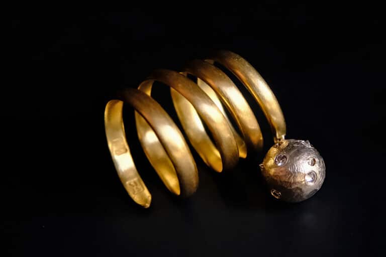 Pinky Ring 22k Gold, pinky ring singapore, pinky ring women size 3, cool pinky rings, coil ring gold, Gem Gardener
