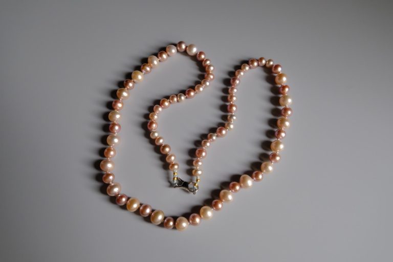 Round Pink Pearl Necklace, round pearl necklace gold, 20 inch pink pearl necklace, pink pearl.necklace with gold clasp, pearl necklace for pendants, pink pearls necklace, pink pearl jewellery, pearl jewellery singapore, Gem Gardener