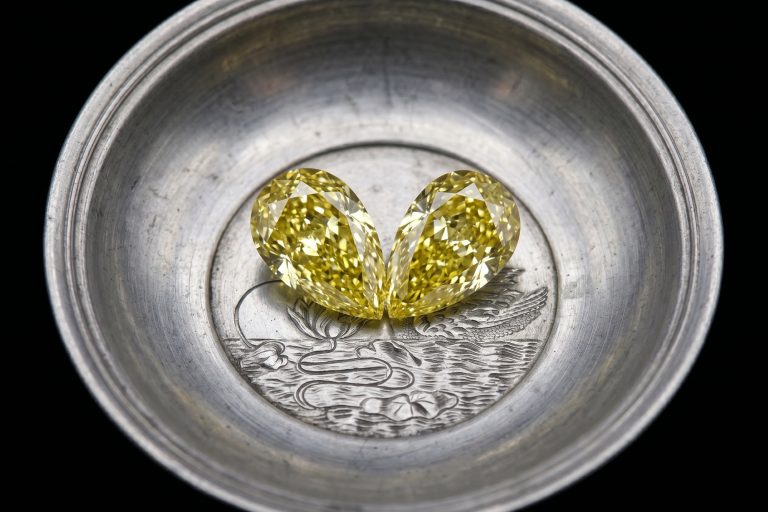 Pear Cut Diamond Earrings, Fancy Brownish Greenish Yellow Diamond, fancy brownish yellow diamond, fancy brown yellow diamond, buy loose diamond singapore, coloured diamonds singapore, fbg diamond, nuy loose diamond singapore, Gem Gardener
