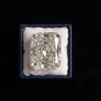 4ct radiant cut diamond natural, s to t color diamond, s to t range diamond, 4 carat natural diamond radiant cut, pale yellow diamond, buy loose diamond singapore, coloured diamonds singapore, Gem Gardener